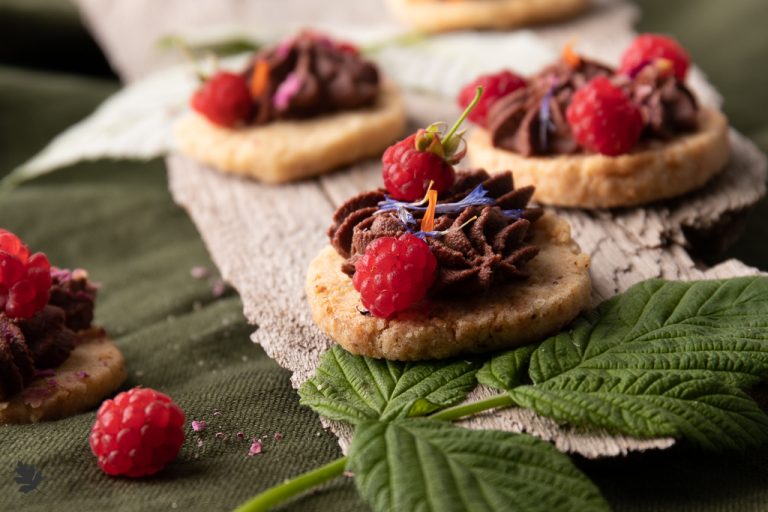 Read more about the article Wald-Himbeer-Tartelettes